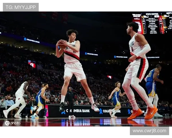 原创开拓者被绝杀赛后！杨瀚森1喜2忧，竞争对手立威，教练或失去耐心