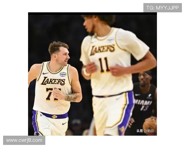 原创周最佳球员诞生，东契奇创神级纪录！勇士2签1裁，浓眉交易新进展